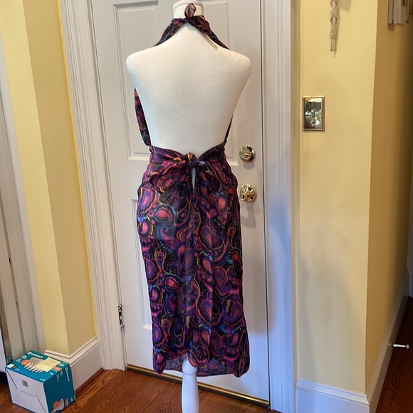 Sarong - Picture 8 of 8